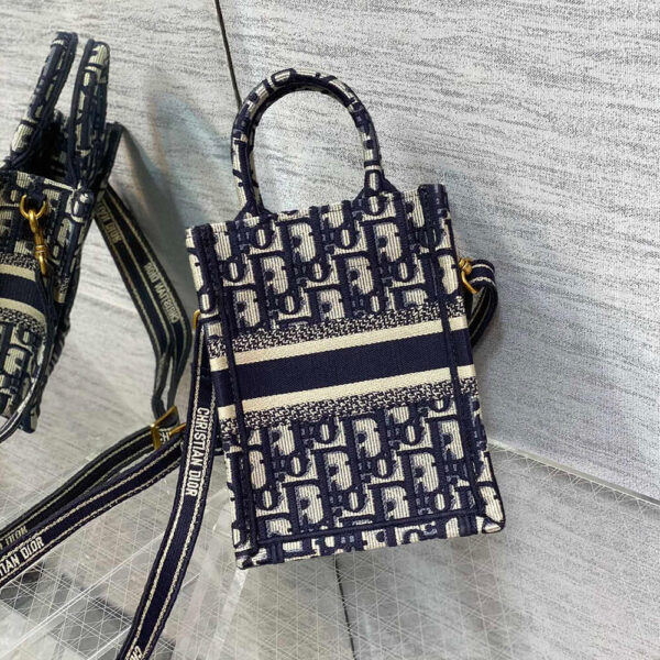 Mini Vertical Dior Book Tote black - Image 4