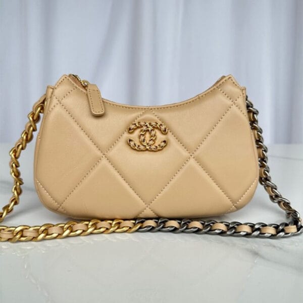 CHANEL 19 chain bag Lake Blue - Image 2