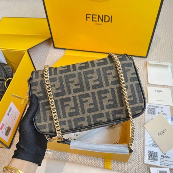 Fendi Baguette Chain Midi black - Image 4