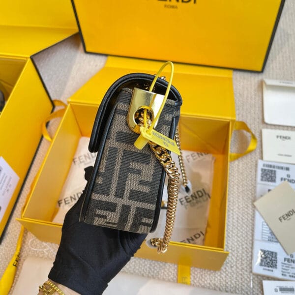 Fendi Baguette Chain Midi black - Image 5