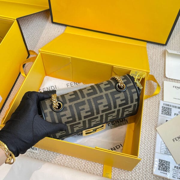 Fendi Baguette Chain Midi black - Image 7