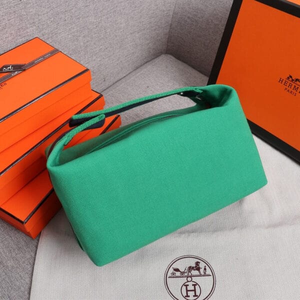 Hermes toiletery bag Green - Image 3