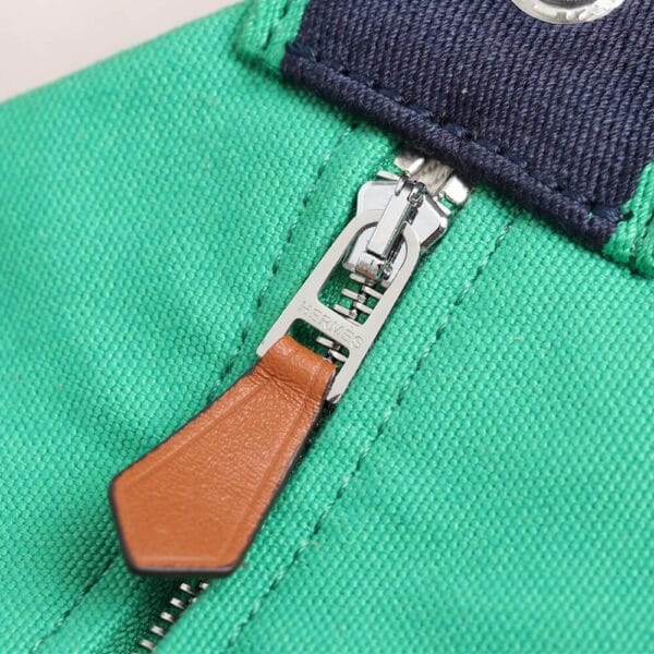 Hermes toiletery bag Green - Image 6